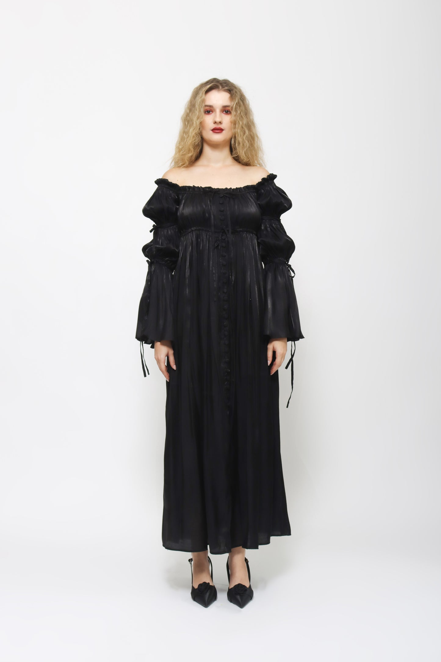 Starry - Lyra Dress in Black [PRE-ORDER]