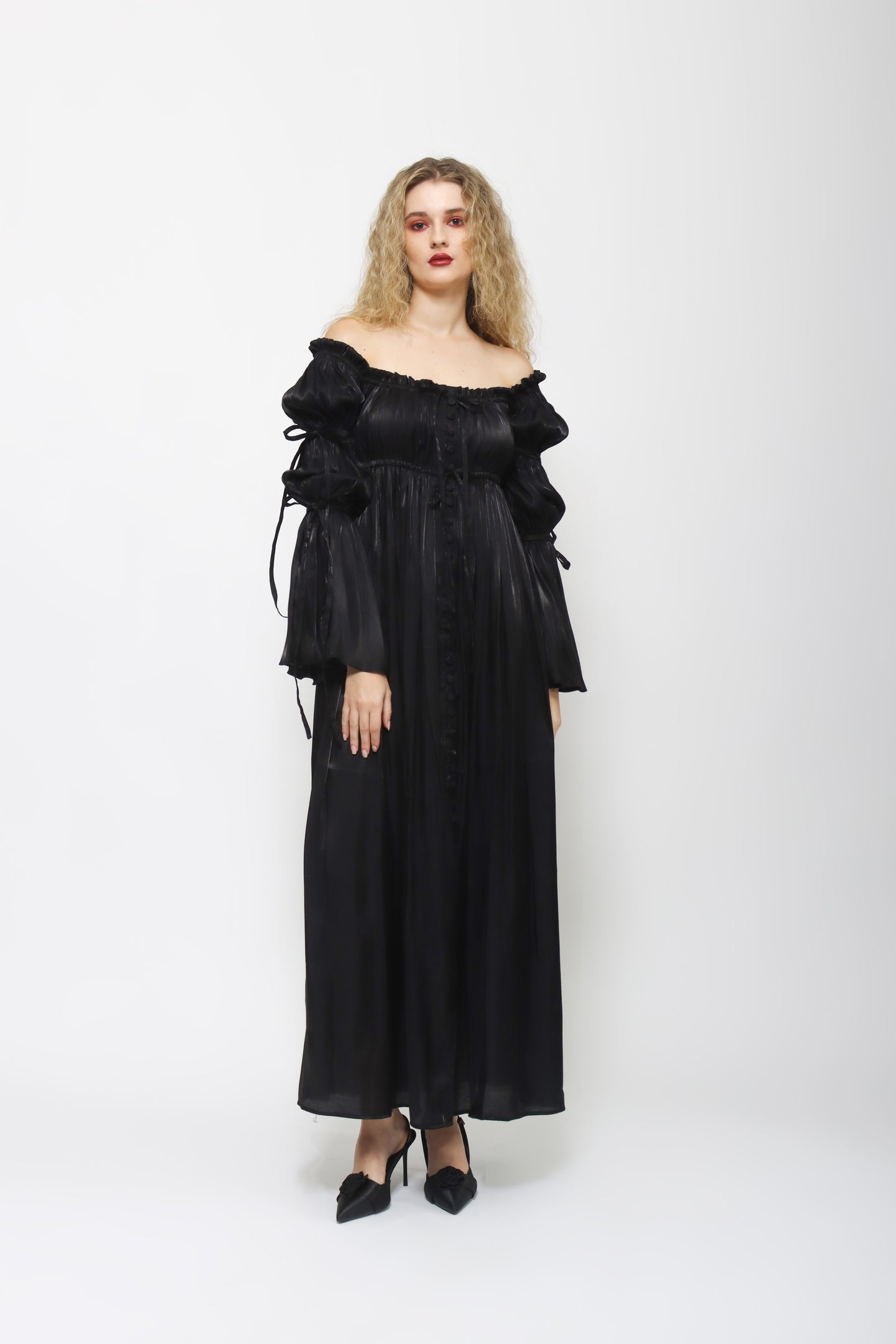 Starry - Lyra Dress in Black [PRE-ORDER]