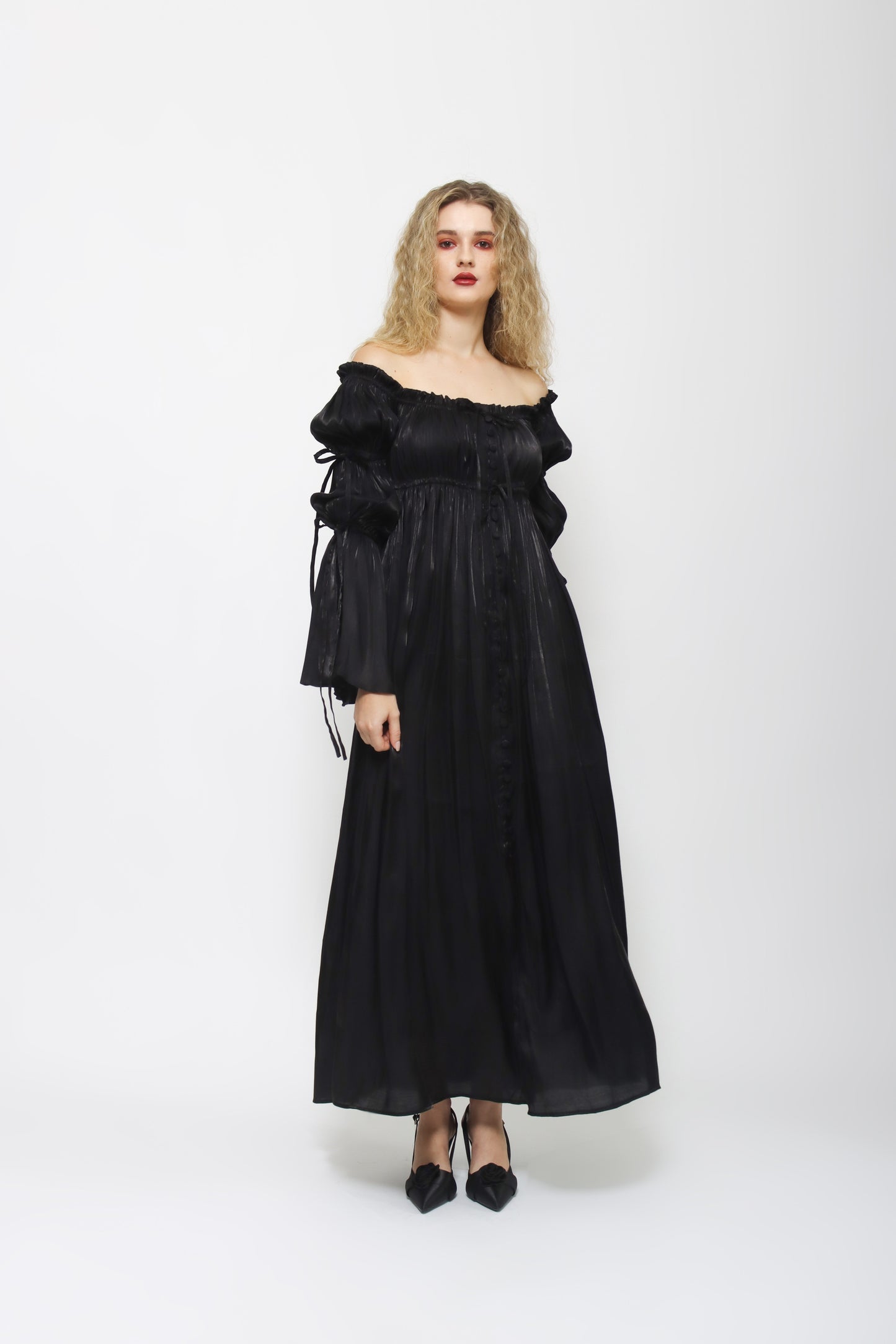 Starry - Lyra Dress in Black [PRE-ORDER]