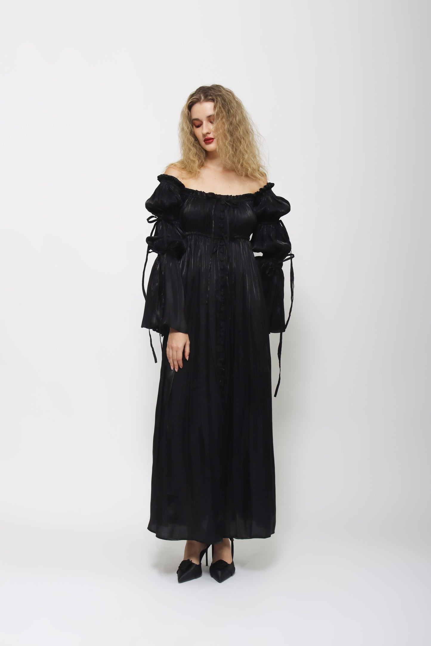 Starry - Lyra Dress in Black [PRE-ORDER]