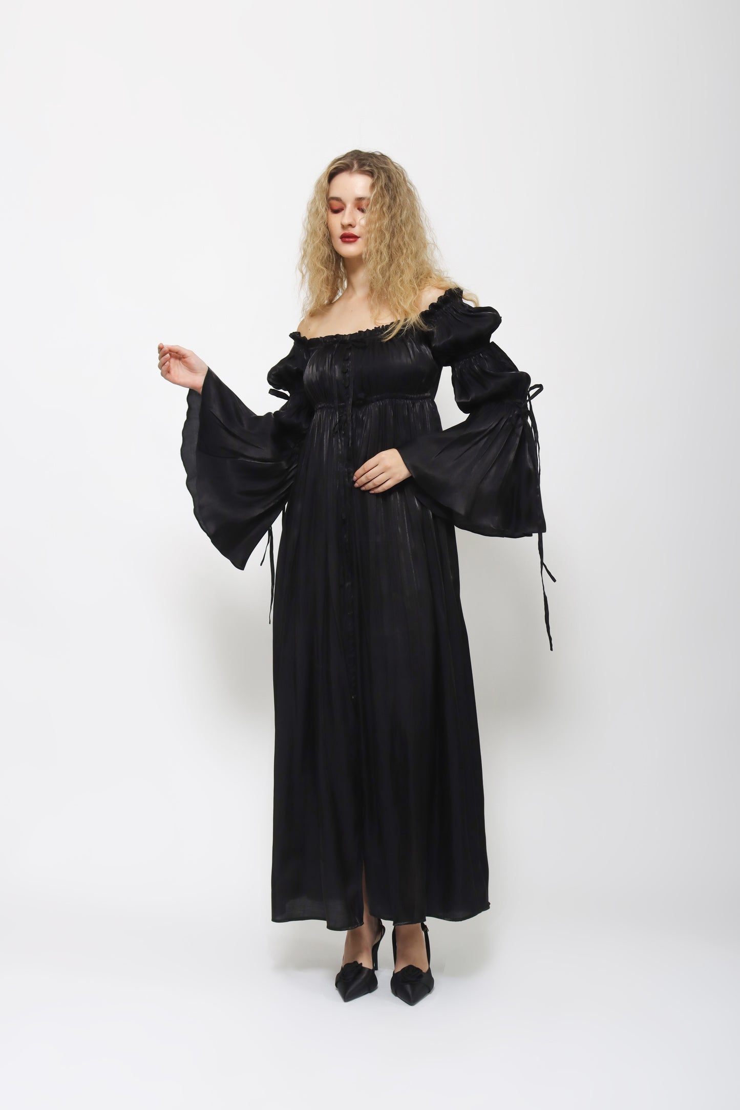 Starry - Lyra Dress in Black [PRE-ORDER]