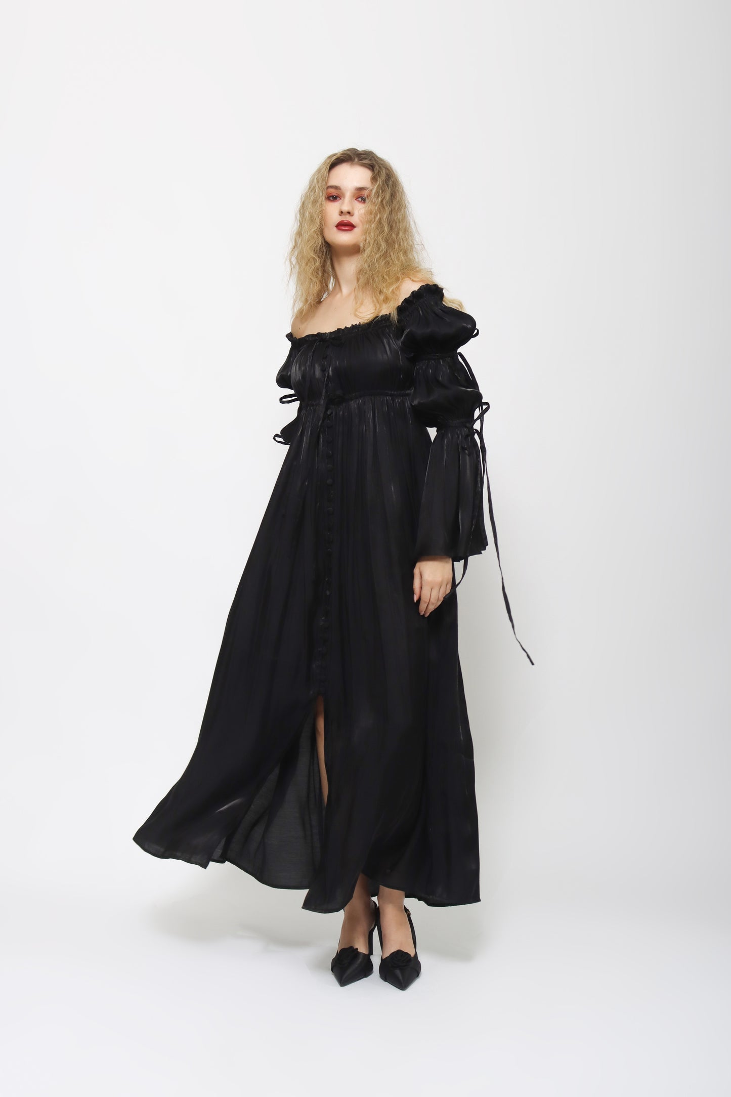 Starry - Lyra Dress in Black [PRE-ORDER]