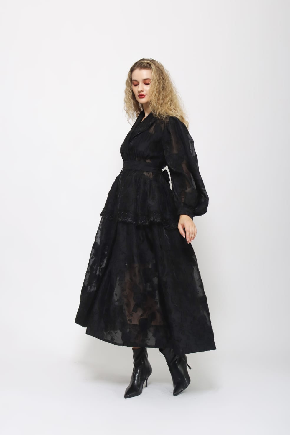Starry - Dravena Coat in Black [PRE-ORDER]