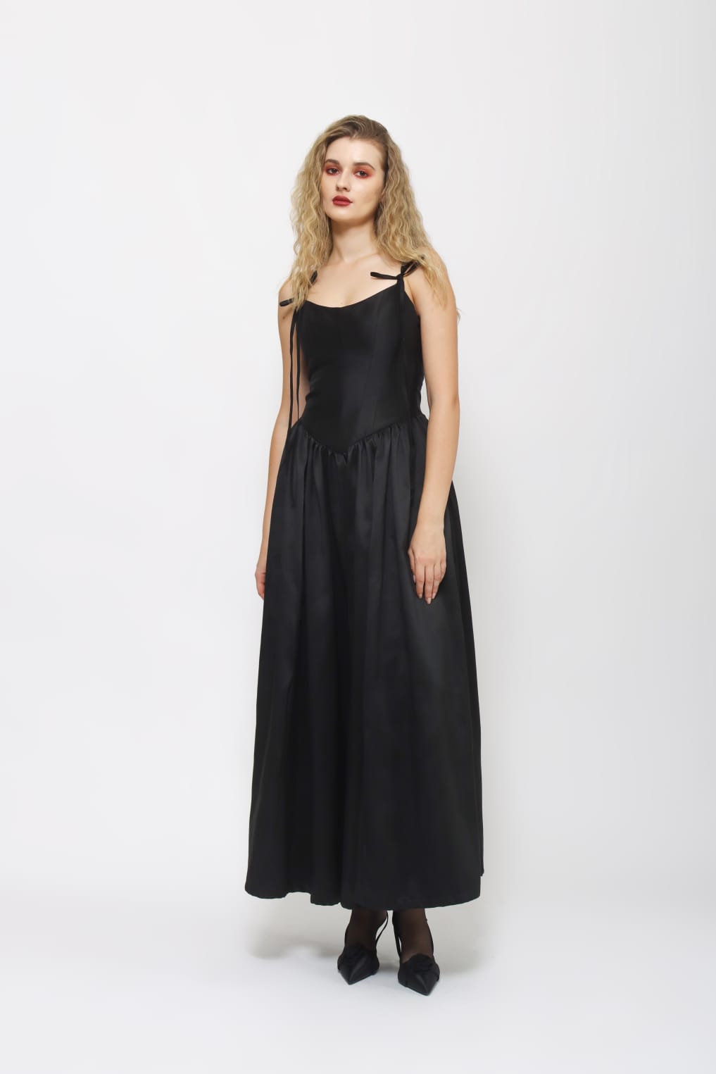 Starry - Vessara Dress in Black [PRE-ORDER]